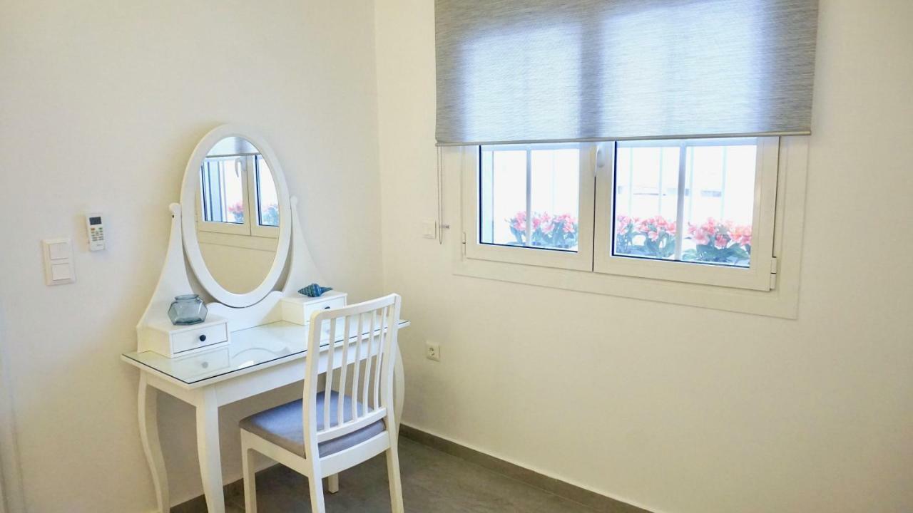Cycladic Style Apt In Athens Apartment Екстериор снимка